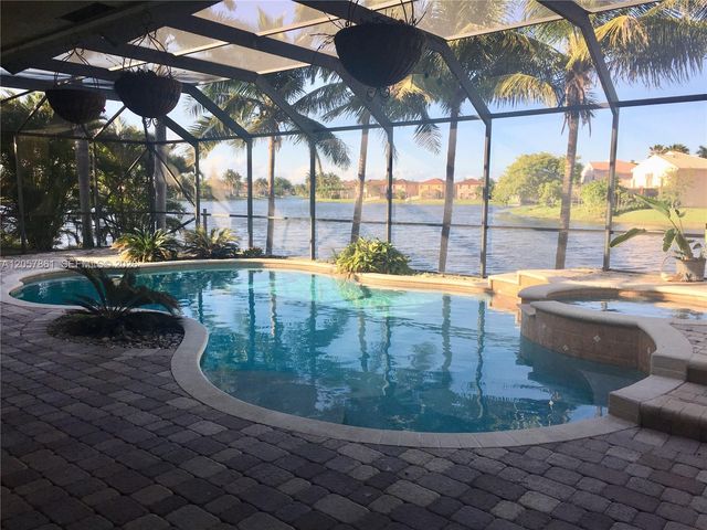 19331 NW 8th St, Pembroke Pines, FL 33029