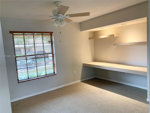 19331 NW 8th St, Pembroke Pines, FL 33029