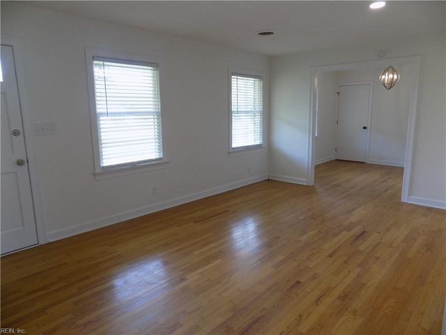 6 Peterson AVE, Smithfield, VA 23430