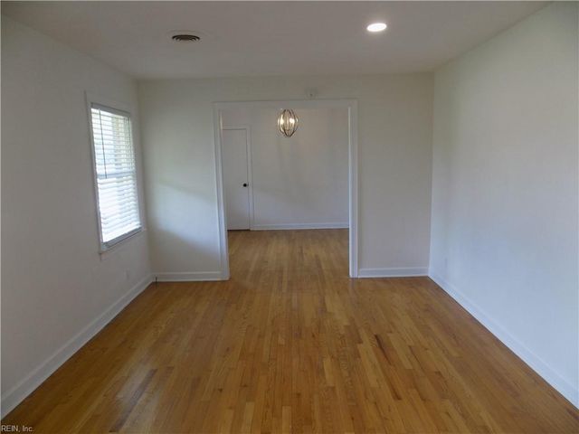 6 Peterson AVE, Smithfield, VA 23430