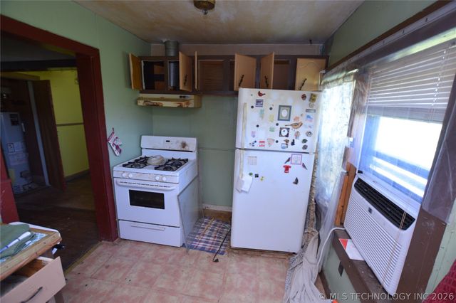 13 W Chestnut Street, Stilwell, OK 74960
