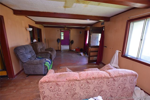 13 W Chestnut Street, Stilwell, OK 74960