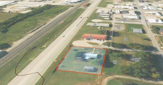13 W Chestnut Street, Stilwell, OK 74960