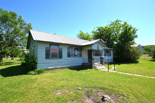 13 W Chestnut Street, Stilwell, OK 74960