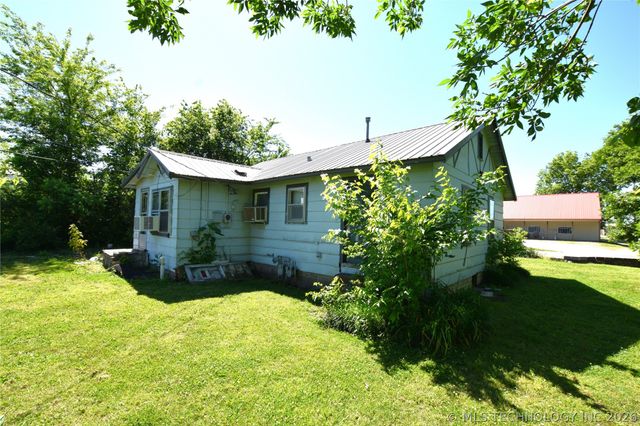 13 W Chestnut Street, Stilwell, OK 74960