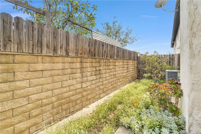 855 N Lemon Street 6, Orange, CA 92867
