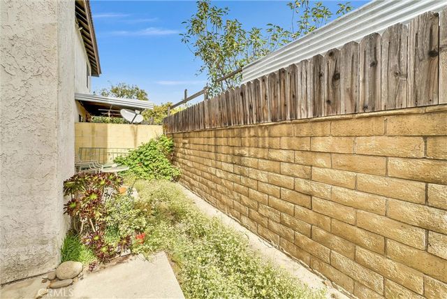 855 N Lemon Street 6, Orange, CA 92867