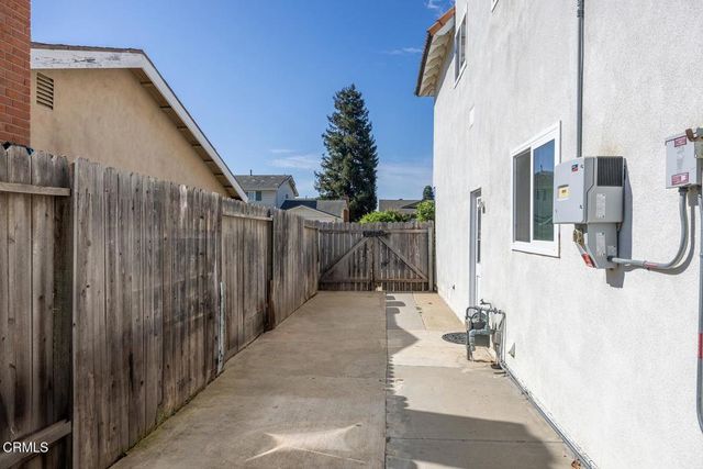 1559 Habra Court, Camarillo, CA 93010