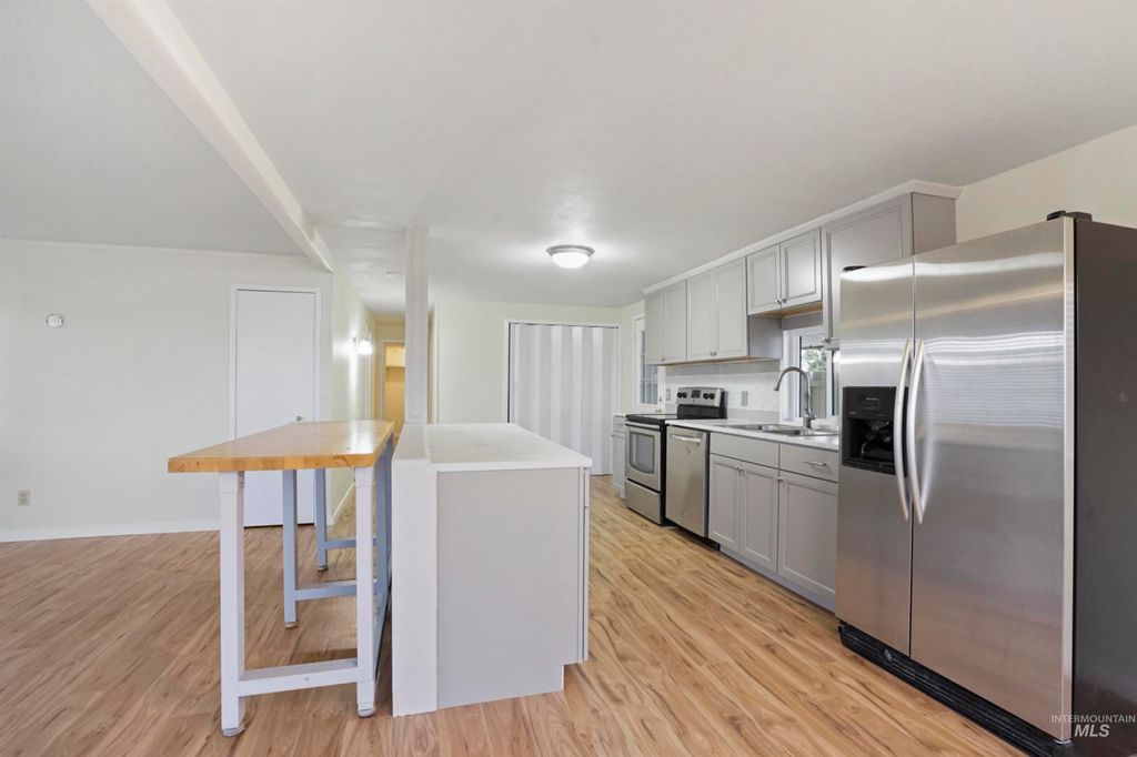 10701 W Java Dr, Boise, ID 83713