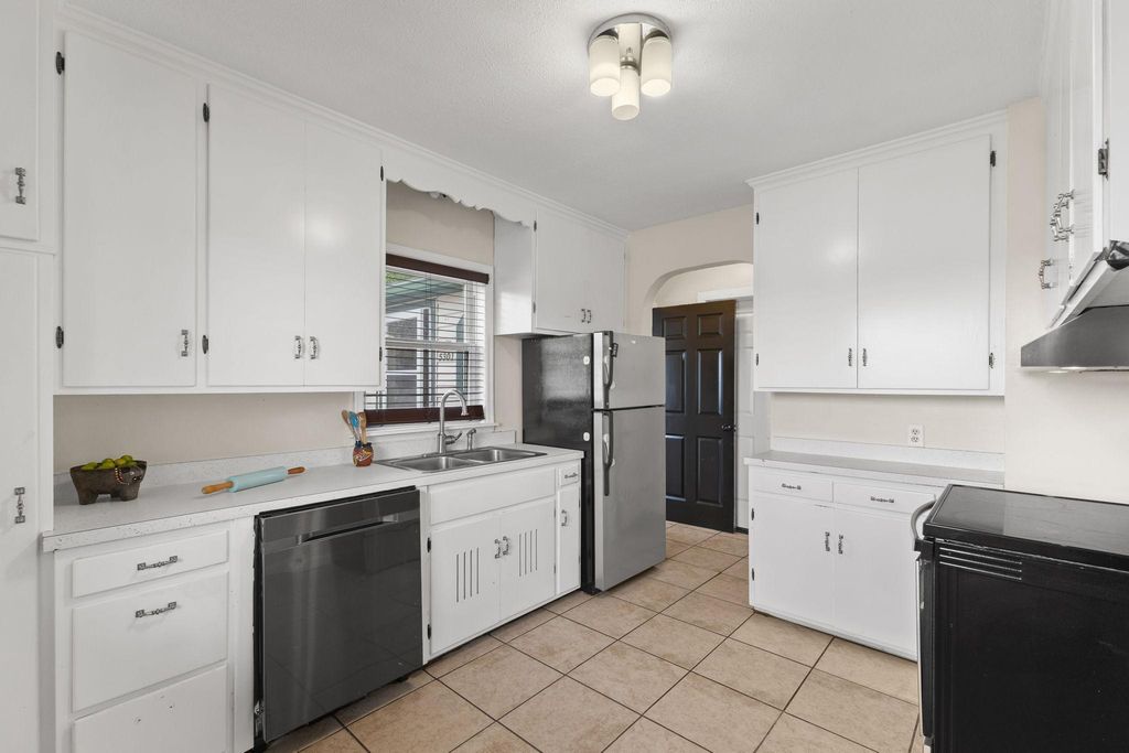 5301 Brooklyn Boulevard, Brooklyn Center, MN 55429 — photo 4