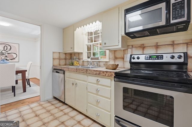 2896 Faraday Court, Decatur, GA 30033