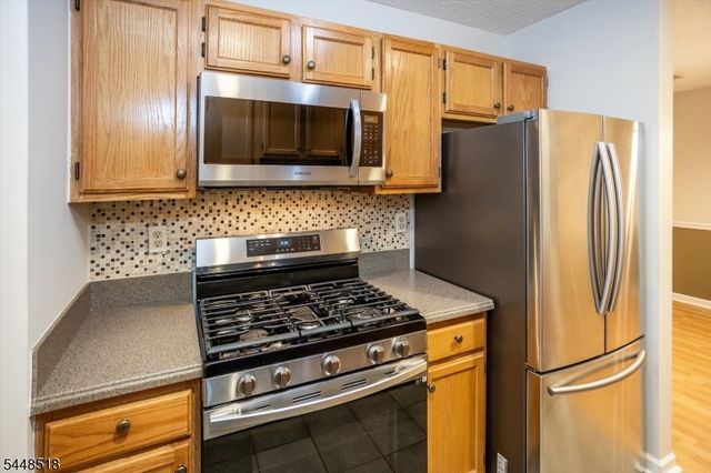 141 Woods Edge Dr 141, Roxbury Twp., NJ 07876