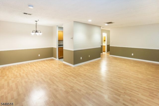 141 Woods Edge Dr 141, Roxbury Twp., NJ 07876