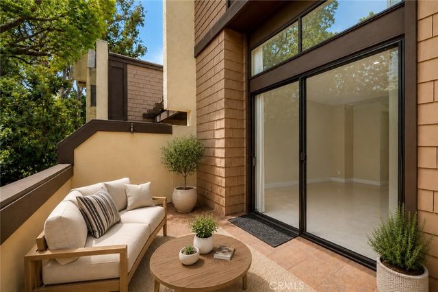 1349 N Columbus 21, Glendale, CA 91202