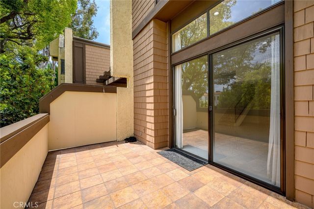 1349 N Columbus 21, Glendale, CA 91202