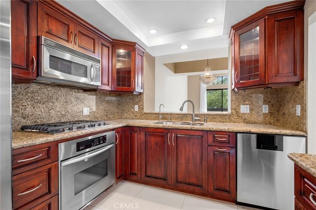 1349 N Columbus 21, Glendale, CA 91202