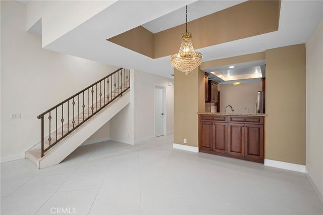 1349 N Columbus 21, Glendale, CA 91202