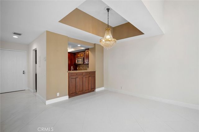 1349 N Columbus 21, Glendale, CA 91202