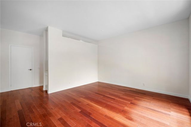 1349 N Columbus 21, Glendale, CA 91202