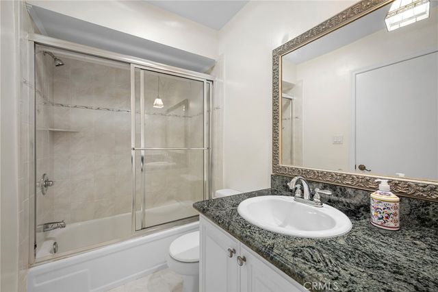 1349 N Columbus 21, Glendale, CA 91202