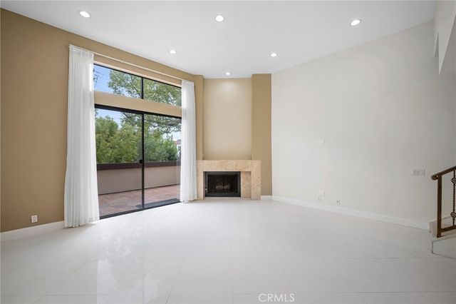 1349 N Columbus 21, Glendale, CA 91202