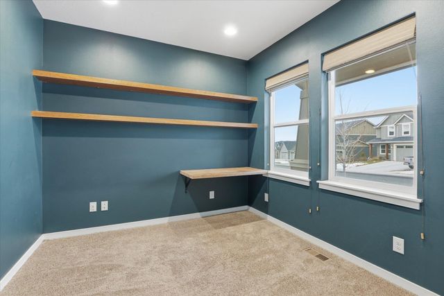 21372 E Chimney Ln, Liberty Lake, WA 99019