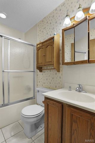 5 Olivia Lane, Glen Carbon, IL 62034