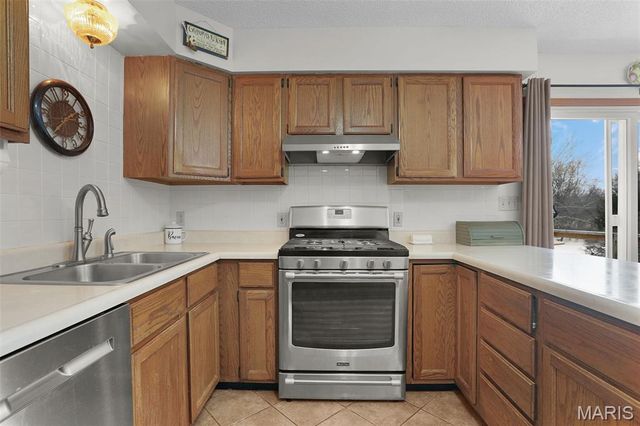 5 Olivia Lane, Glen Carbon, IL 62034