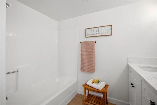 445 Cancun Ct, Fallbrook, CA 92028