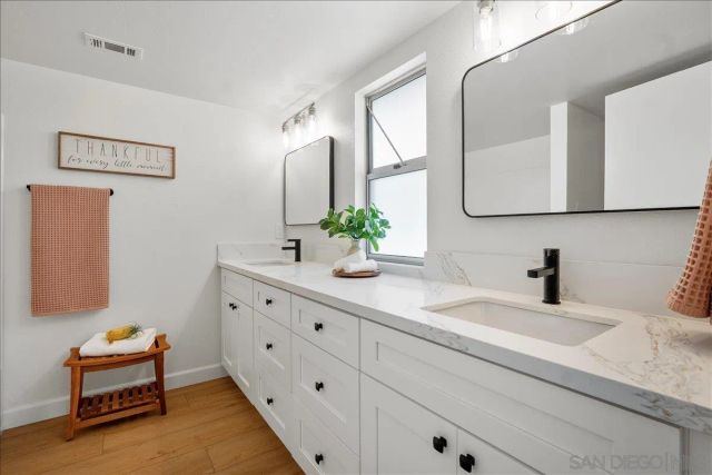 445 Cancun Ct, Fallbrook, CA 92028