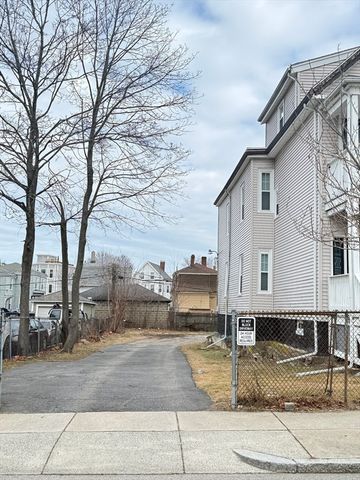 60 Thetford Ave, Boston, MA 02124