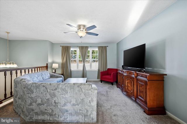 202 MASTERS DR, Cross Junction, VA 22625