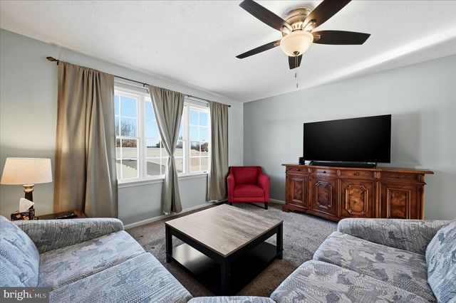 202 MASTERS DR, Cross Junction, VA 22625