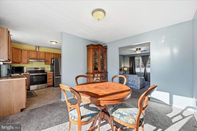 202 MASTERS DR, Cross Junction, VA 22625