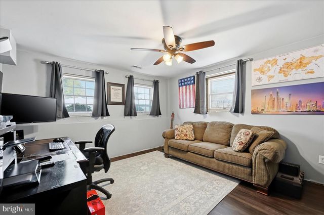 202 MASTERS DR, Cross Junction, VA 22625