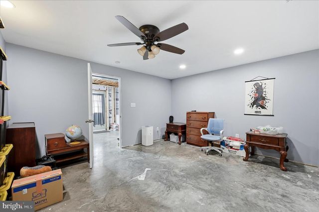 202 MASTERS DR, Cross Junction, VA 22625