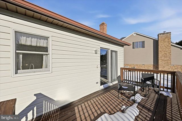 202 MASTERS DR, Cross Junction, VA 22625