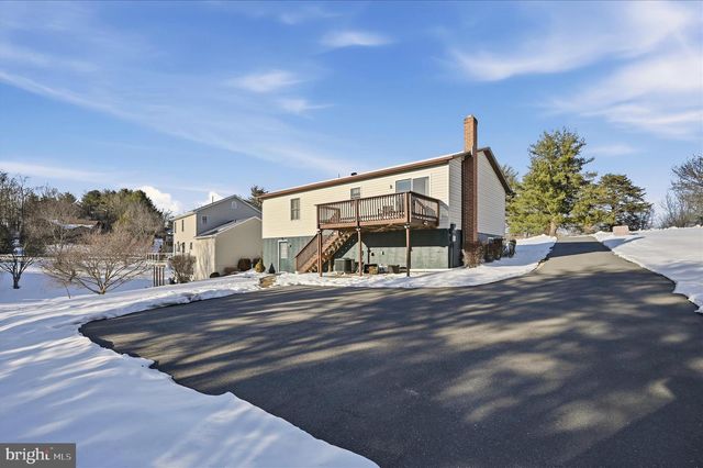 202 MASTERS DR, Cross Junction, VA 22625