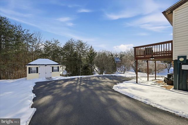 202 MASTERS DR, Cross Junction, VA 22625