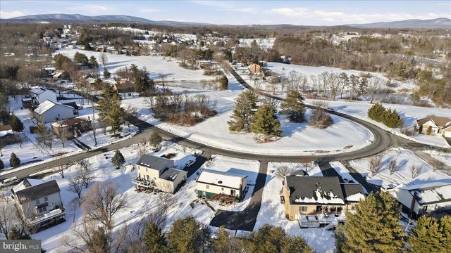 202 MASTERS DR, Cross Junction, VA 22625