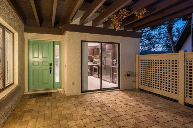 3195 WINDRUSH BOURNE 36, Sarasota, FL 34235