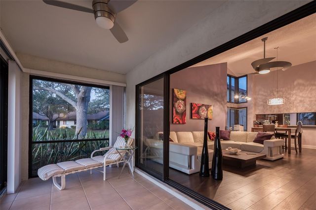 3195 WINDRUSH BOURNE 36, Sarasota, FL 34235