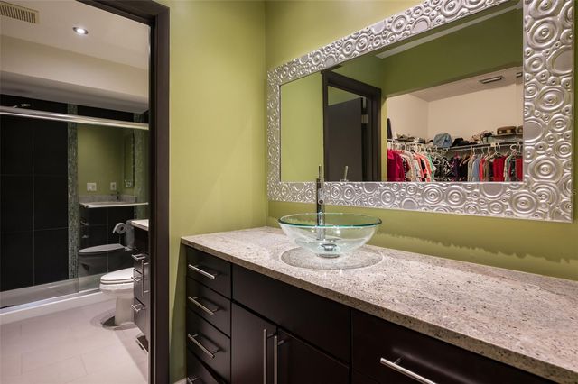 3195 WINDRUSH BOURNE 36, Sarasota, FL 34235