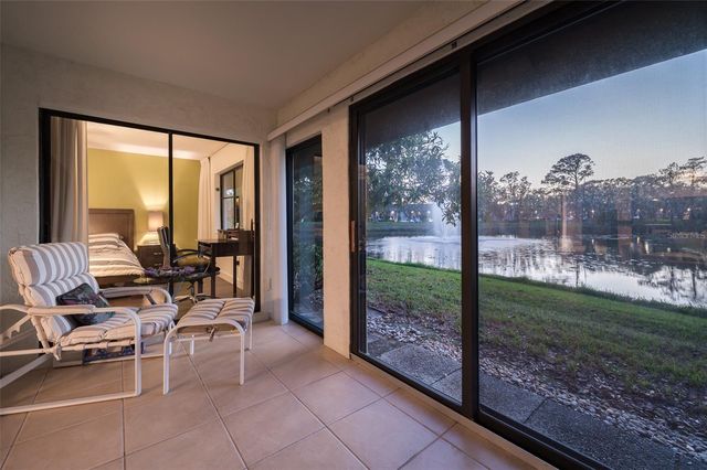 3195 WINDRUSH BOURNE 36, Sarasota, FL 34235