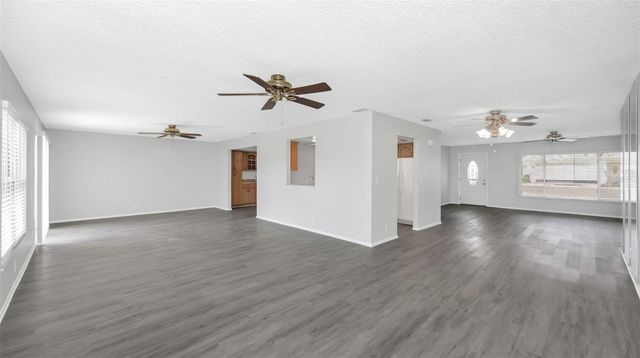 9220 40TH STREET N, Pinellas Park, FL 33782