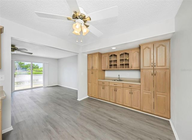 9220 40TH STREET N, Pinellas Park, FL 33782