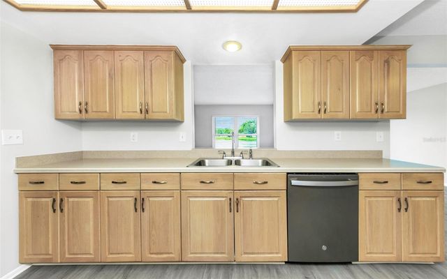 9220 40TH STREET N, Pinellas Park, FL 33782