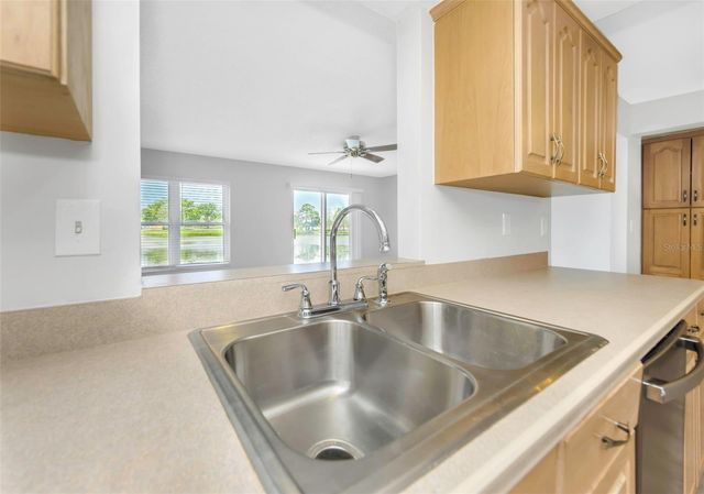 9220 40TH STREET N, Pinellas Park, FL 33782