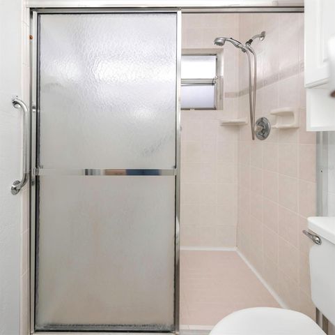 9220 40TH STREET N, Pinellas Park, FL 33782