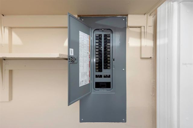 9220 40TH STREET N, Pinellas Park, FL 33782